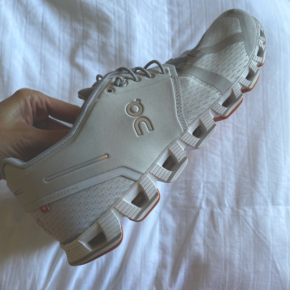 ON women’s running shoe